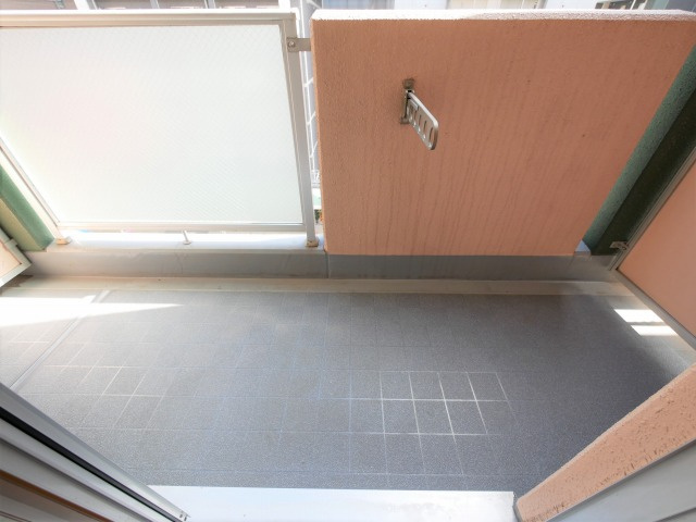 大阪市中央区松屋町住吉の賃貸マンションのバルコニー