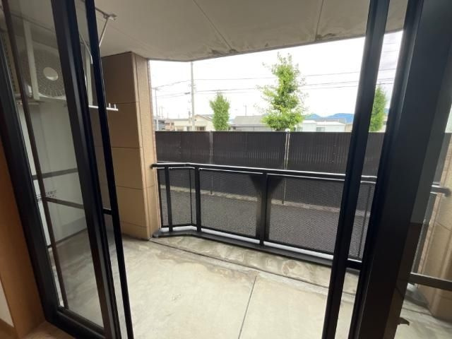 ヴィーヴル　弐番館のバルコニー