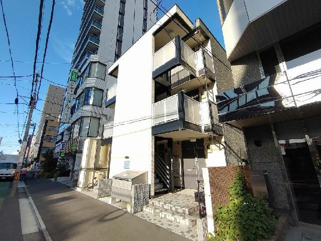 レオパレスクレールコートの外観