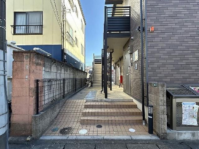 レオネクストゼフィールのエントランス