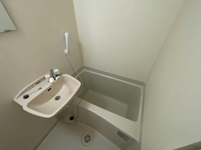 レオパレスＭａｋｅａｒｒｏｗⅢのトイレ