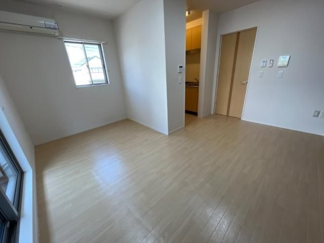 プランドール・三津屋の居間・リビング