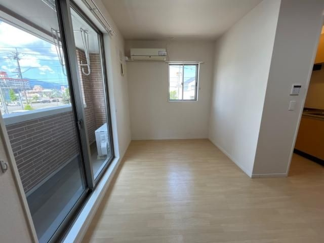 プランドール・三津屋の居間・リビング