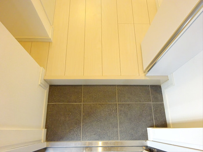 【玄関】 | Bel Posto 明大前