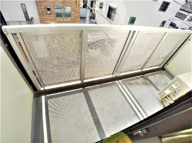 レオパレス小池のバルコニー