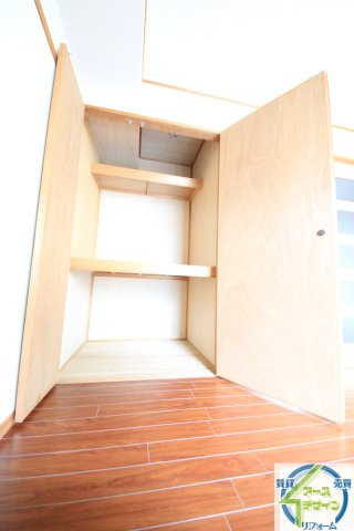 グリシーヌ静徳の収納|類似写真