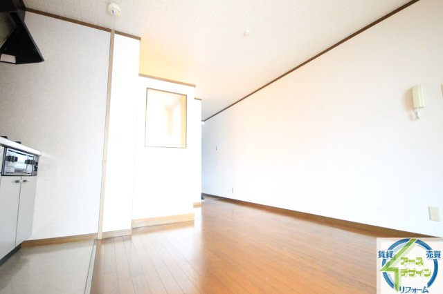 グリシーヌ静徳の居間・リビング|類似写真