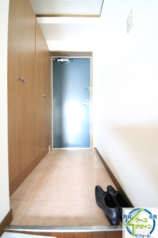 グリシーヌ静徳の玄関|類似写真