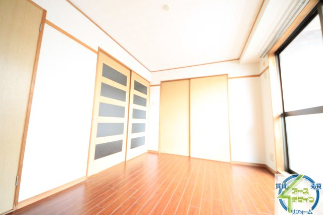 グリシーヌ静徳の洋室|類似写真