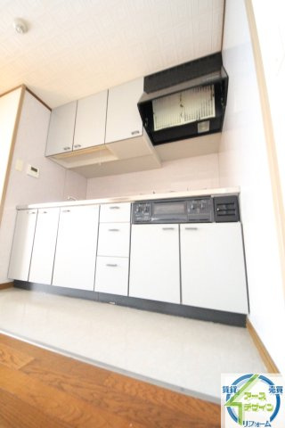 グリシーヌ静徳のキッチン|類似写真