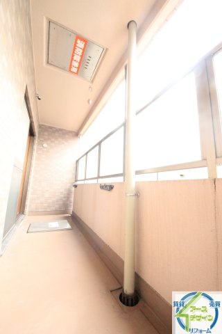 グリシーヌ静徳のバルコニー|類似写真