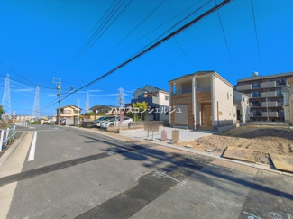【前面道路含む現地写真】 | 名古屋市名東区猪子石２丁目913-3【仲介手数料無料】新築一戸建て　B号棟