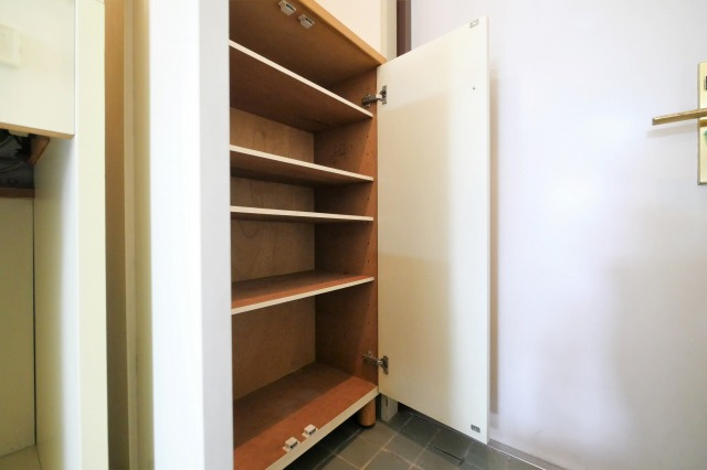 大阪市東成区大今里西３丁目の賃貸マンションの収納