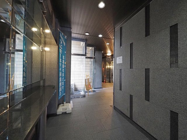 大阪市東成区大今里西３丁目の賃貸マンションのロビー