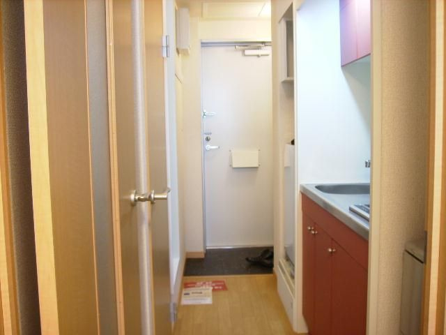 レオパレスモワの玄関