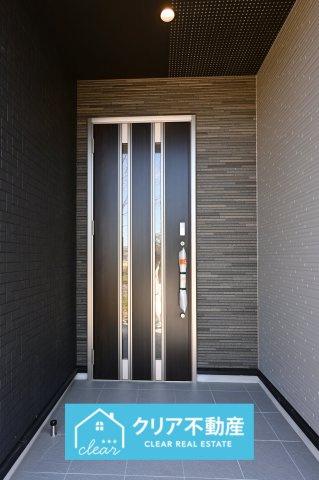【玄関】 | 太田市鳥山中町　ブルーミングガーデン | 玄関はディンプルキー＆ダブルロックドア採用で防犯対策もバッチリです！