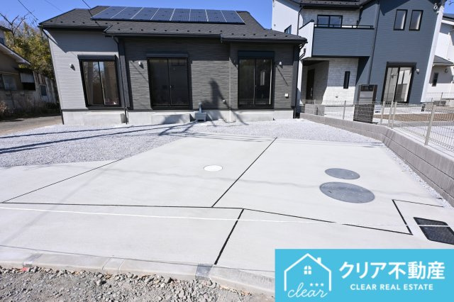【駐車場】 | 太田市鳥山中町　ブルーミングガーデン | 並列３台駐車可能なゆとりのカースペース！