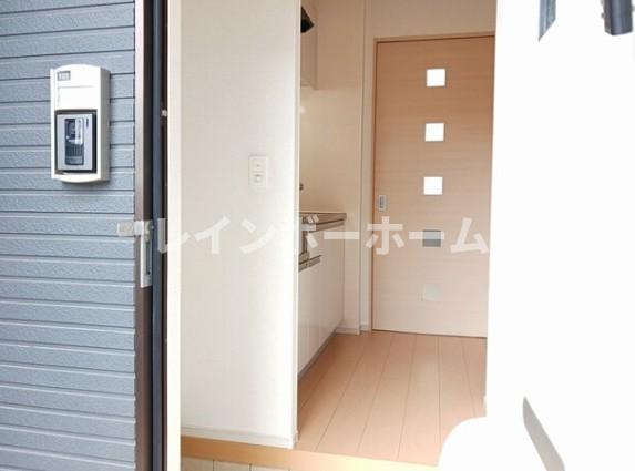 リラ　トゥルぺの玄関