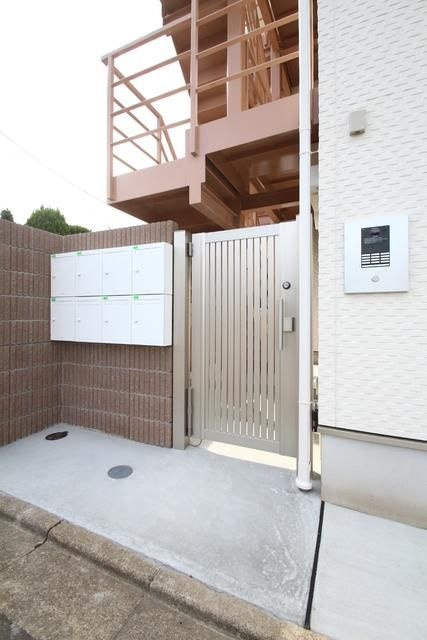 ビバーチェ柳沢のエントランス