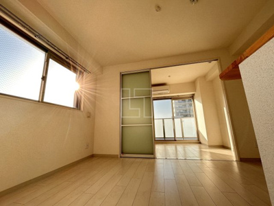 【居間・リビング】 | La CASA上本町 | La CASA上本町（ラカーサ上本町）　リビング・ダイニングスペース