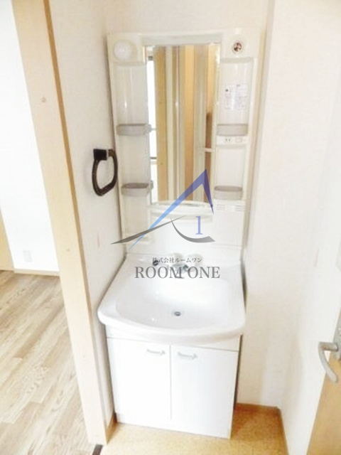 リリー学芸大学の洗面所|洗面台です。