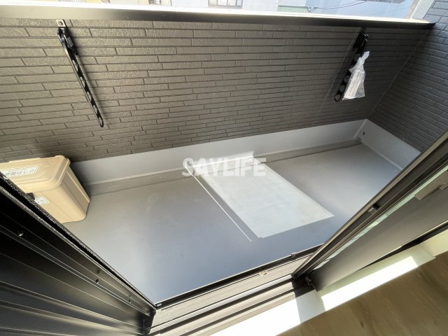 エトワールヴィル-R小阪本町レジデンスのバルコニー