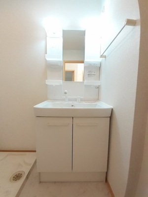 【洗面所】 | ドリーム・シャトー | コンパクトで使いやすい洗面所