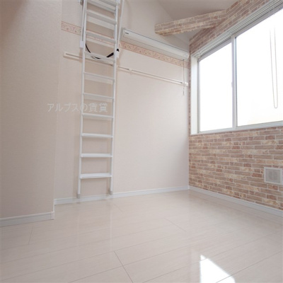 【寝室】 | ユナイト山手アドリアン