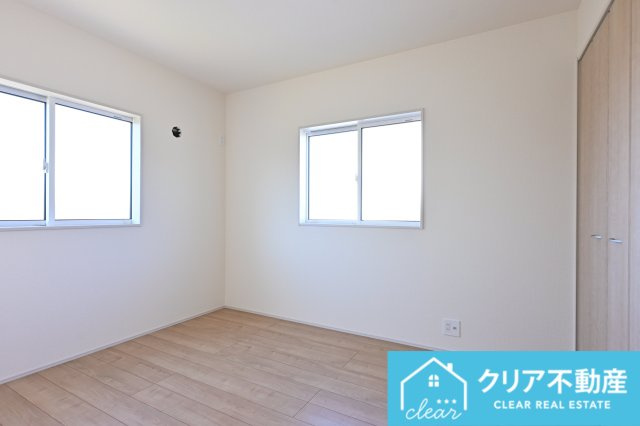 【洋室】 | 太田市鳥山中町　ブルーミングガーデン | 子ども部屋にピッタリな2階の洋室です！