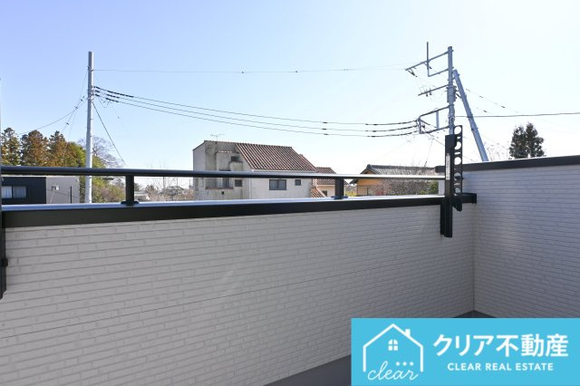 【バルコニー】 | 太田市鳥山中町　ブルーミングガーデン | 広々としたスカイバルコニーは洗濯もたっぷり干せてよく乾きます！