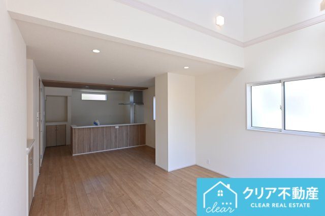 【居間・リビング】 | 太田市鳥山中町　ブルーミングガーデン | 家族揃っての食事が楽しくなる広々としたダイニング♪