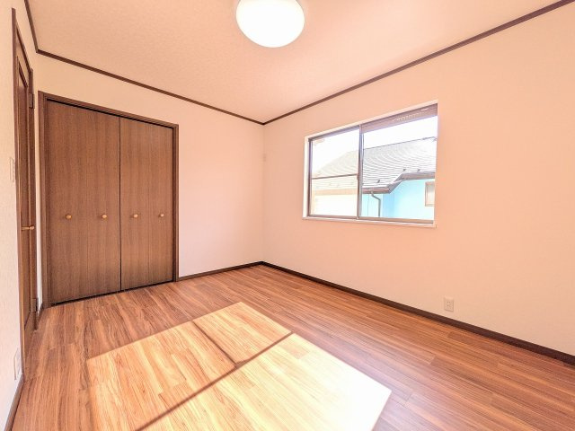 八王子市　石川町　中古戸建ての洋室|～2階6.0帖の洋室です～