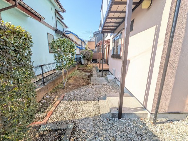 八王子市　石川町　中古戸建ての庭|～ガーデニングなども楽しめる庭付き～