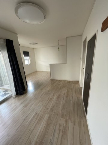 海南市且来・中古戸建・54753の居間・リビング