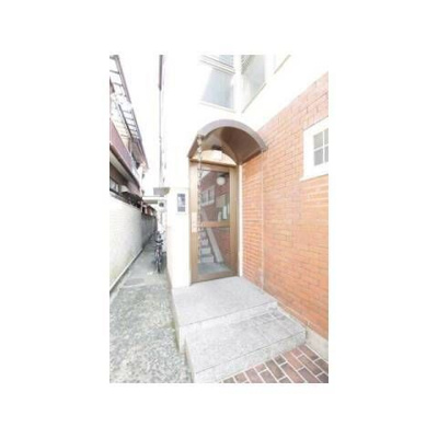 【エントランス】 | メイプルハウス