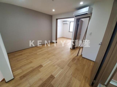 【居間・リビング】 | クレストラン蒲田 | ゆったり過ごせるリビングです