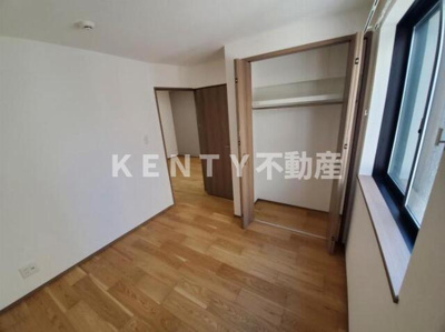 【寝室】 | クレストラン蒲田 | 落ち着いた色調の寝室です