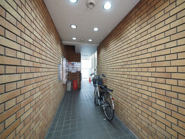 グリーンハイツ今津のロビー