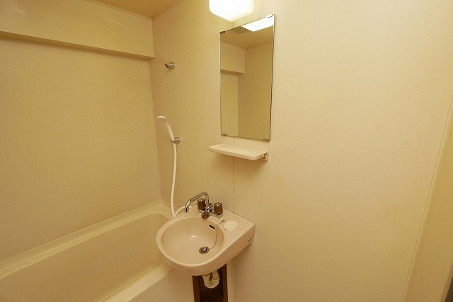 グリーンハイツ今津の洗面所