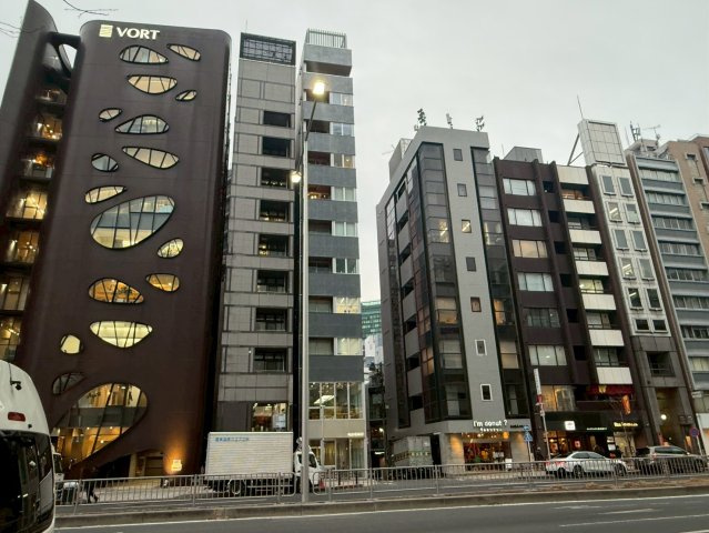 郁文堂青山通りビル　4Fの外観