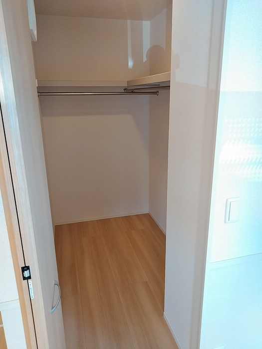 ベガの収納|ウォークインクローゼット