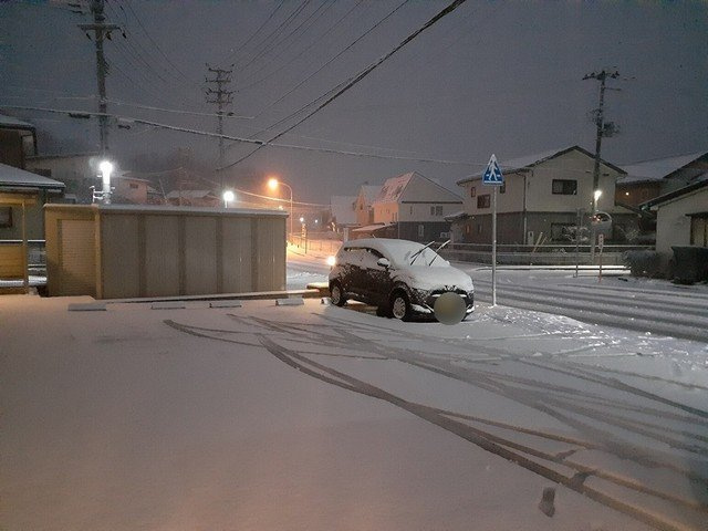 ＬＹＮＸ　ＣＯＵＲＴの駐車場