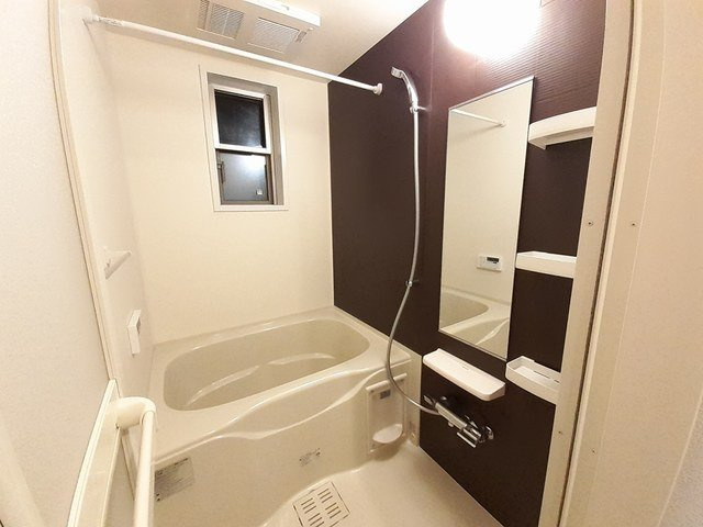 ＬＹＮＸ　ＣＯＵＲＴの浴室