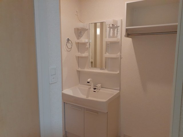 ＬＹＮＸ　ＣＯＵＲＴの洗面所