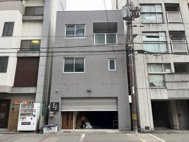 大阪市浪速区大国１丁目の店舗事務所の外観