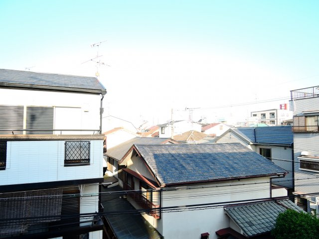 高槻市寿町１丁目のアパートの展望