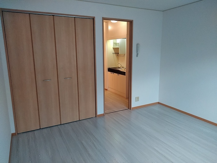 コンフィアンサ山本の洋室|洋室