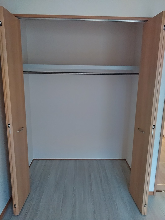 コンフィアンサ山本の収納|クローゼット