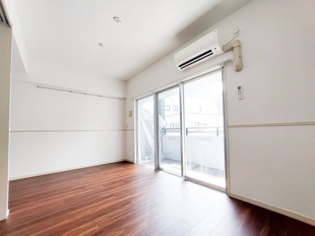 サヴォイフェアリーパーク　2階の居間・リビング|別号室のものです。現状優先になります。
※床・設備の色はお部屋によって異なります。