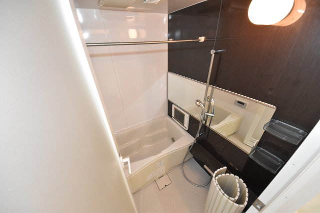 ギャラリー谷町の浴室